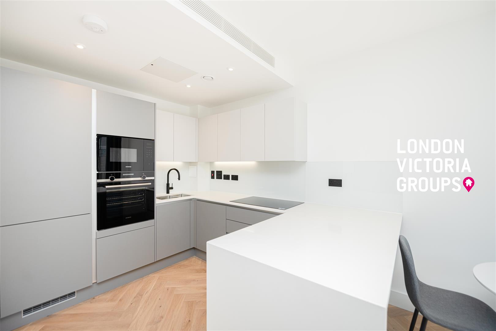 Huntingdon Apartments, 1 Graphite Square, LONDON